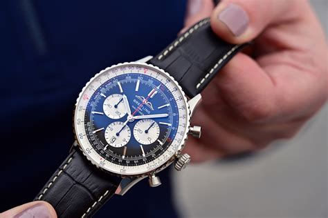 breitling handaufzug|New Breitling Navitimer B01 Hands.